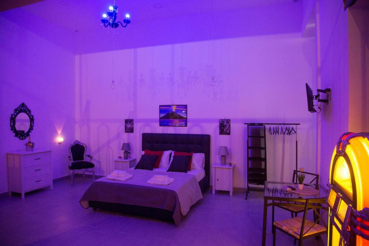 Vesuvius Luxury Suites Napoli Ngoại thất bức ảnh