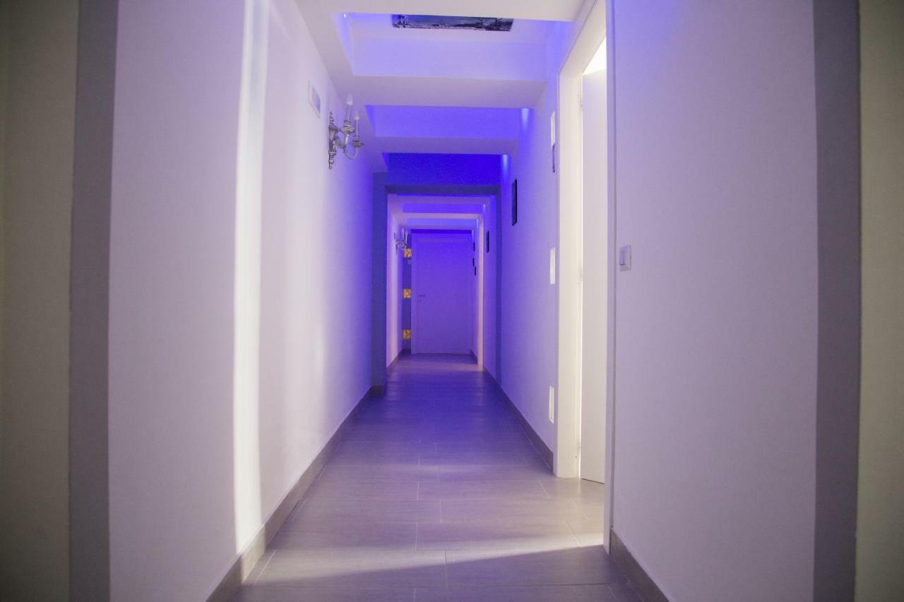 Vesuvius Luxury Suites Napoli Ngoại thất bức ảnh