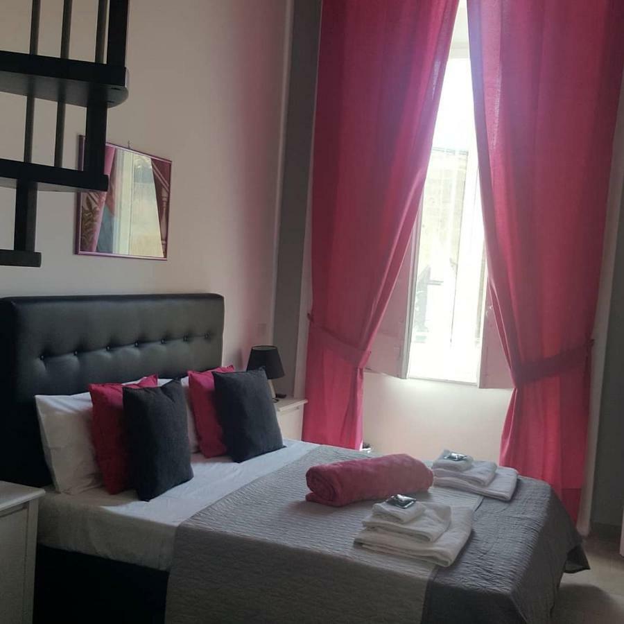 Vesuvius Luxury Suites Napoli Ngoại thất bức ảnh